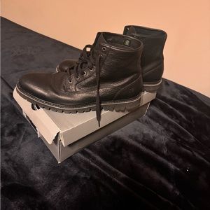 Causal Timberland boots